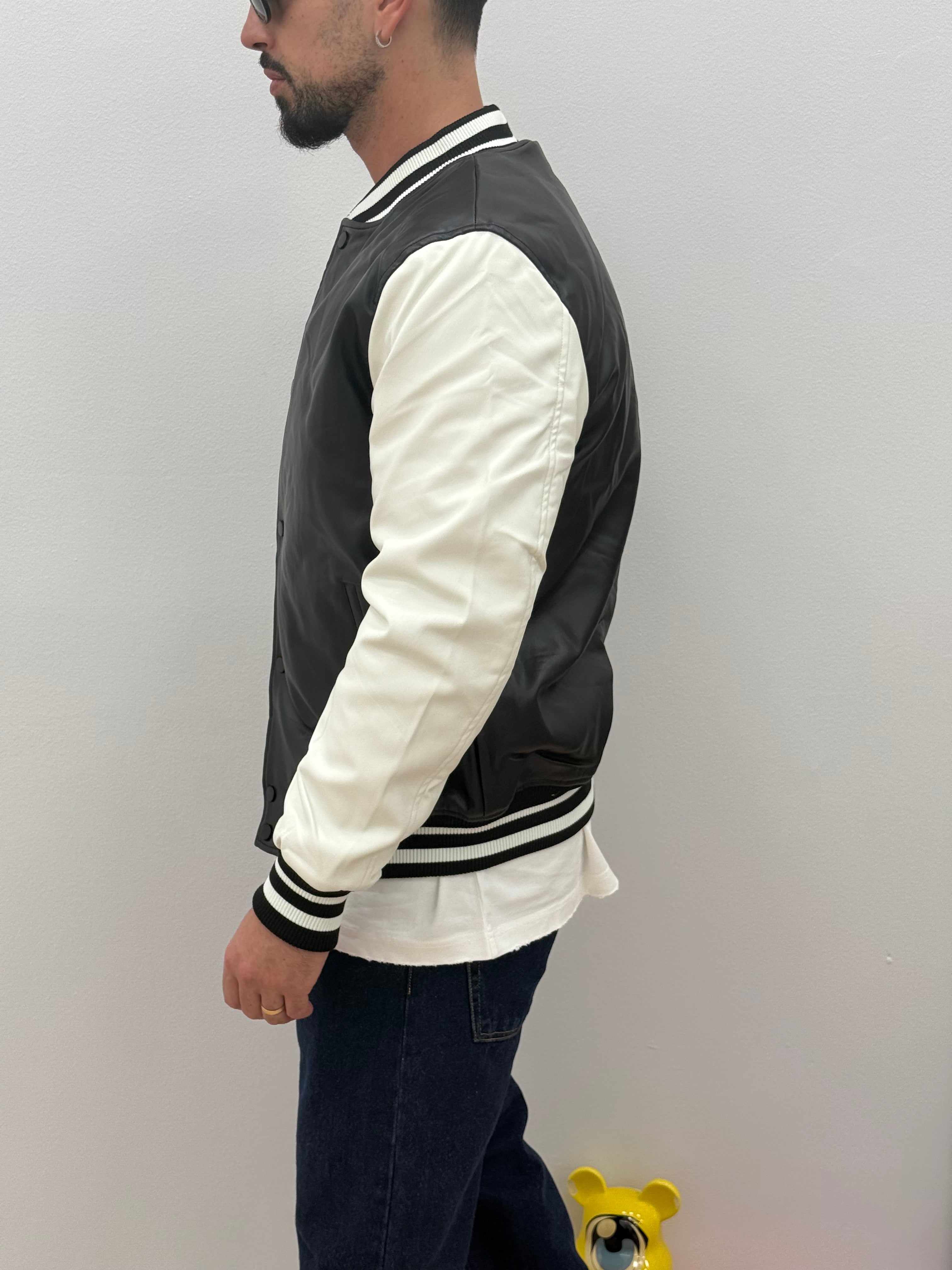 Collection of Jacket Rony in a gallery layout