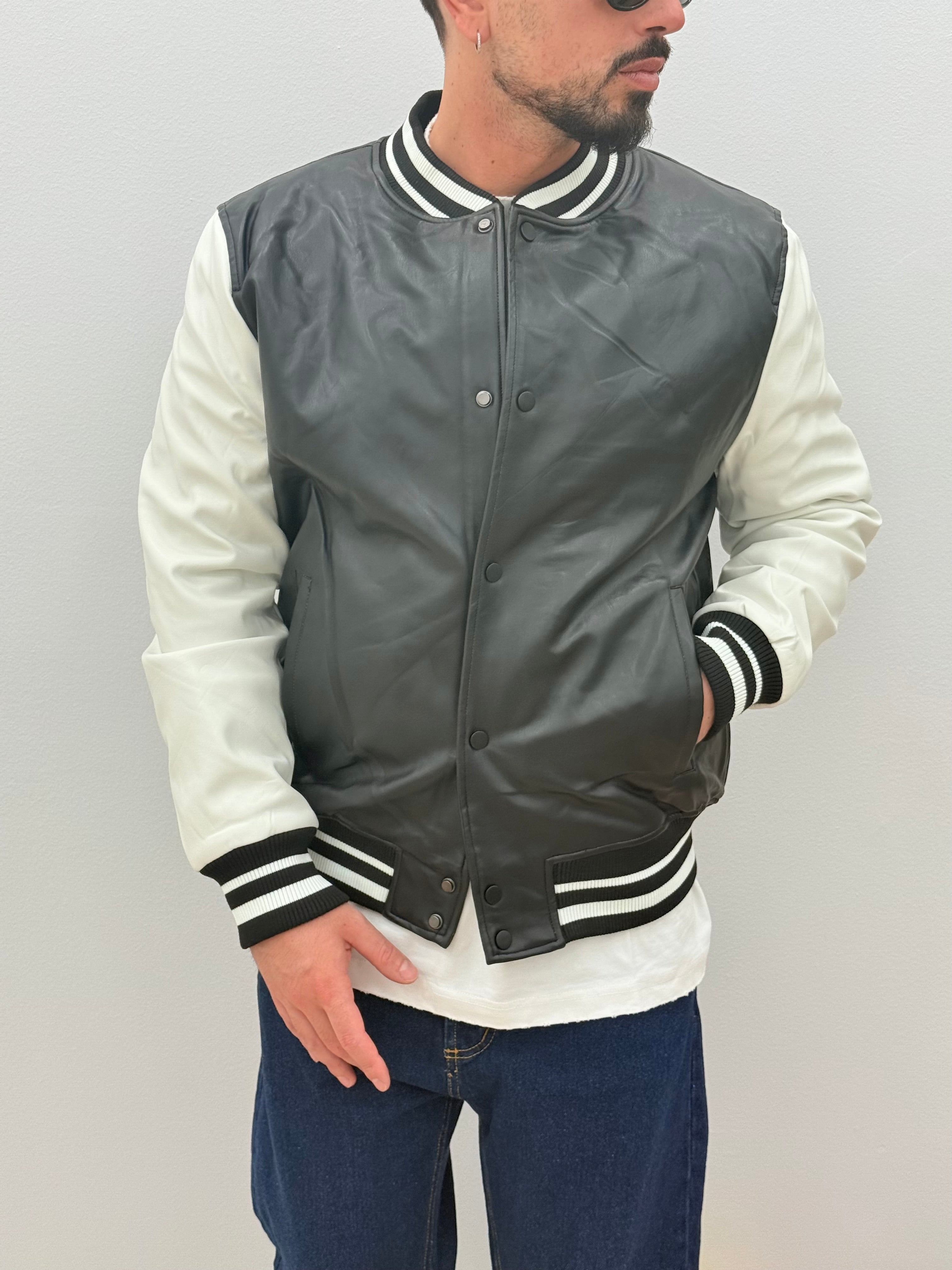 Collection of Jacket Rony in a gallery layout